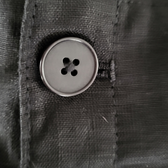 BANANA REPUBLIC Black Linen High-Waisted Pleated Dress 4" Shorts - Picture 7 of 10